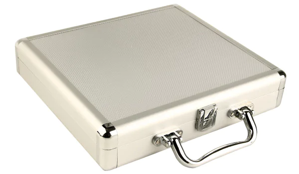 Hliníkový cestovní humidor