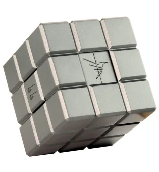 Stolní tryskový zapalovač Colibri Heritage Cube v antracitové šedé